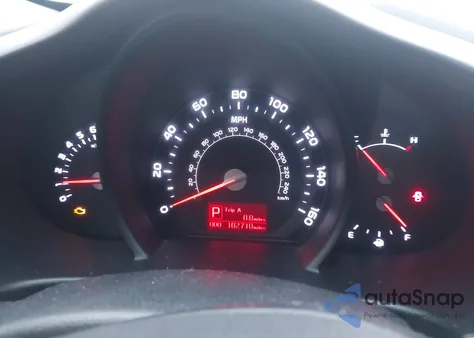 2016 Kia Sportage Lx z USA, uszkodzony, nr VIN KNDPBCAC1G7877827